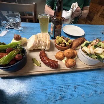 Tasca Tasca - Shishito Pepper, Linguica Sausage, Ceviche, queso, empadas - Wine Bars Near Me - Sonoma, California