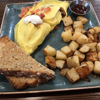 First Watch - The works omelet with seasoned potatoes - Breakfast & Brunch Near Me - League City, Texas First Watch - The works omelet with seasoned potatoes - Breakfast & Brunch Near Me - League City, Texas