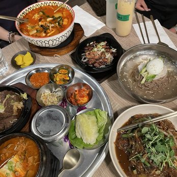 Zoomak Korean Tavern - Korean Near Me - Vancouver, British Columbia Zoomak Korean Tavern - Korean Near Me - Vancouver, British Columbia