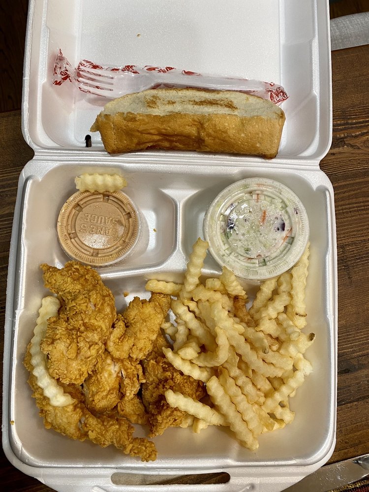 RAISING CANE’S CHICKEN FINGERS 38 Photos & 49 Reviews 3700 N Clark