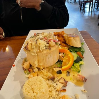 Mariscos La Costa - Mexican Near Me - Chicago, Illinois