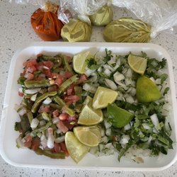 Taqueria Santa Rosa - Toppings and sauces