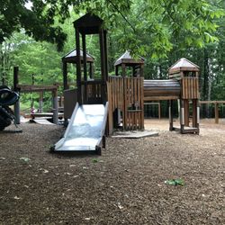 Moharimet Elementary School - Playground
