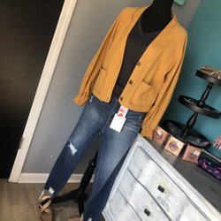 Tan Worx - Boutique