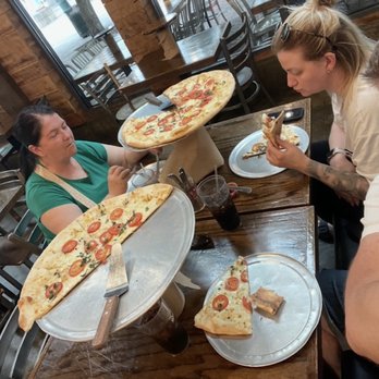 Aldo's Pizza Pies - Downtown - Pizza Near Me - Memphis, Tennessee