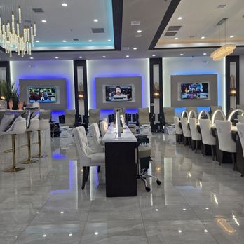 Resort Nail Bar - Nail Salons Near Me - Arlington, Texas