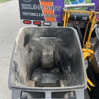 Triton Cleaning Service - Dirty trash can - Pressure Washers Near Me - San Antonio, Texas Triton Cleaning Service - Dirty trash can - Pressure Washers Near Me - San Antonio, Texas