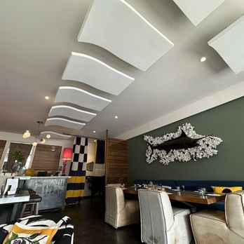 Mark Herold Wines - The decor is very bright and cheery and eclectic! - Wine Tasting Room Near Me - Napa, California