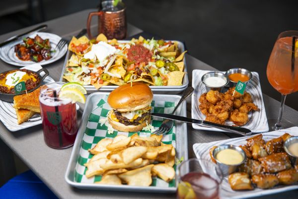 Fairway Social Trilith by null