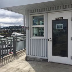 Dock Street Marina - Shower/restroom/laundry