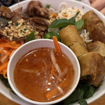 Patê Vietnamese Cuisine - Vietnamese Near Me - Honolulu, Hawaii Patê Vietnamese Cuisine - Vietnamese Near Me - Honolulu, Hawaii