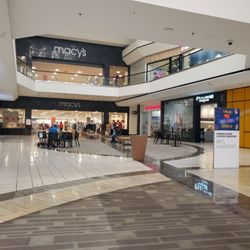 HB Relaxation - First floor inside mall