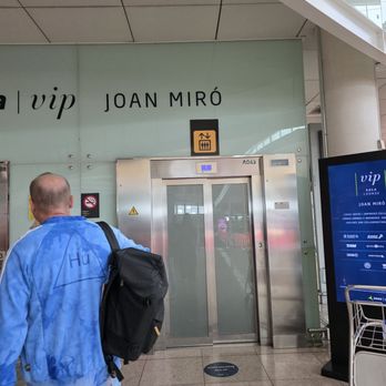 Lounge Miro - Airport Lounges Near Me - El Prat de Llobregat, B