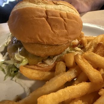 Hangry's - Western burger - Burgers Near Me - McMinnville, Oregon