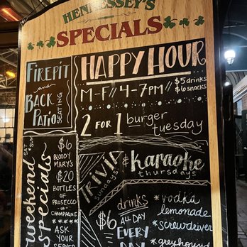 Hennessey's La Jolla - Happy Hour - New American Near Me - La Jolla, California Hennessey's La Jolla - Happy Hour - New American Near Me - La Jolla, California