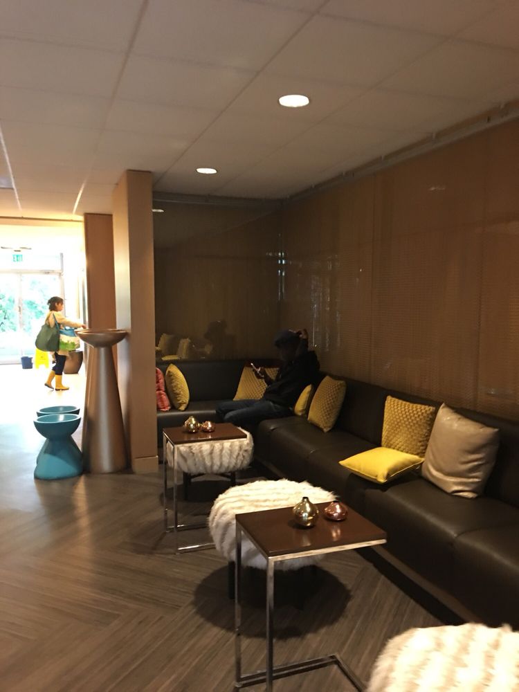 THE BLAIRS 41 Photos & 53 Reviews Apartments 1401 Blair Mill Rd