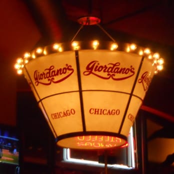 Giordano's - Pizza Near Me - Chicago, Illinois