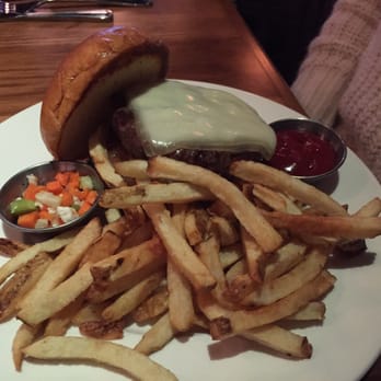 Beatrix - Streeterville - Beatrix Burger - New American Near Me - Chicago, Illinois