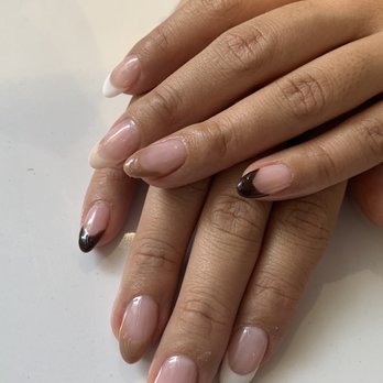 Bilancia Nail Spa - Acrylic Full Set - Nail Salons Near Me - Chicago, Illinois