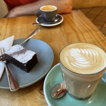 Little May Espresso - Latte and brownie - Coffee & Tea Near Me - Montville, QLD Little May Espresso - Latte and brownie - Coffee & Tea Near Me - Montville, QLD