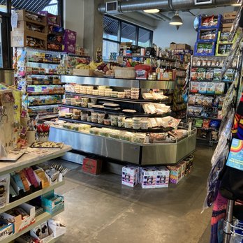 Royal Blue Grocery - a view of a grocery store - Grocery Near Me - Austin, Texas Royal Blue Grocery - a view of a grocery store - Grocery Near Me - Austin, Texas