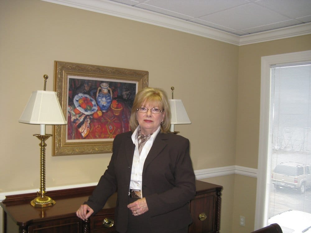 Welch Linda G & Associates - divorce attorney in Knoxville, TN