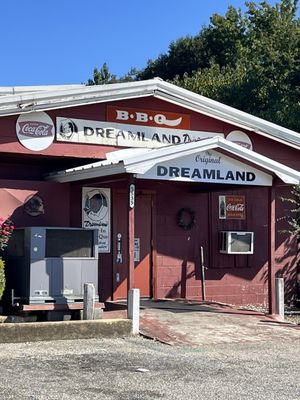 Dreamland BBQ by null