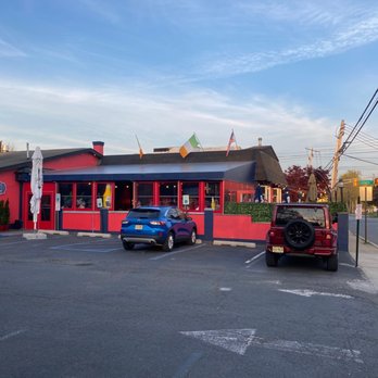 Gerrys Place - They recently added a permanent covered patio - American Near Me - Norwood, New Jersey