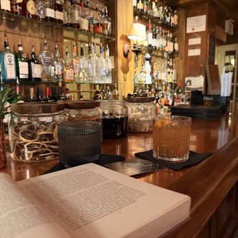 Lambertville House - Hemingway vibes at the cozy bar. Food is fabulous! - Hotels Near Me - Lambertville, New Jersey Lambertville House - Hemingway vibes at the cozy bar. Food is fabulous! - Hotels Near Me - Lambertville, New Jersey