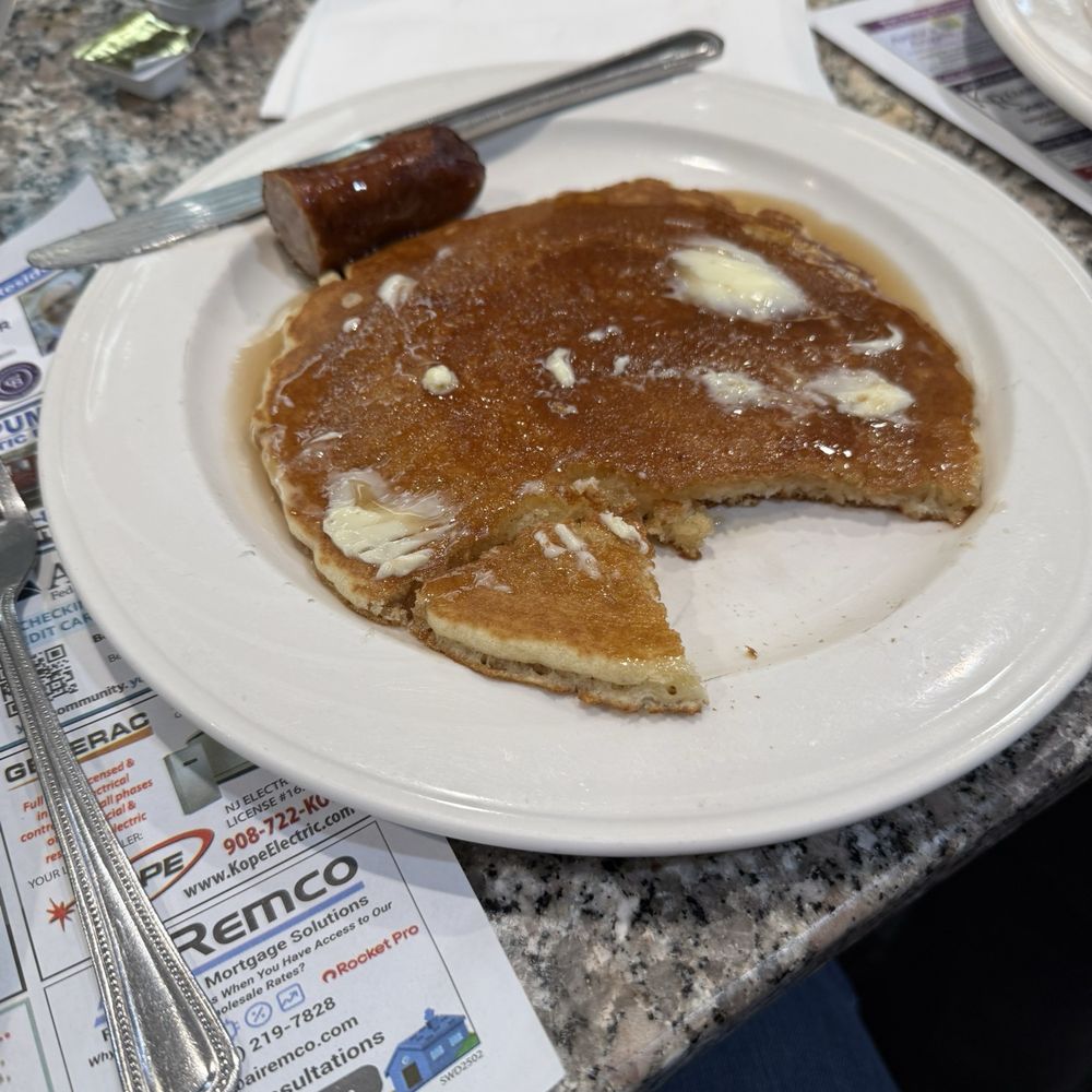 Spinning Wheel Diner - Diners Near Me - Whitehouse Station, New Jersey
