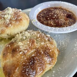 Garlic Knots (3) Garlic Knots (3)