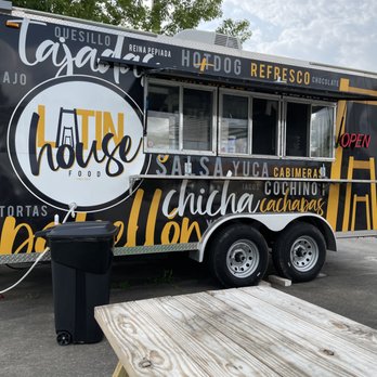 Latin House Food - a food truck parked in a parking lot - Food Trucks Near Me - Lafayette, Louisiana Latin House Food - a food truck parked in a parking lot - Food Trucks Near Me - Lafayette, Louisiana