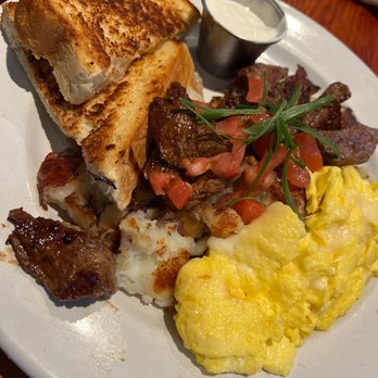 Orphan - Roast beef hash - Breakfast & Brunch Near Me - Sacramento, California Orphan - Roast beef hash - Breakfast & Brunch Near Me - Sacramento, California