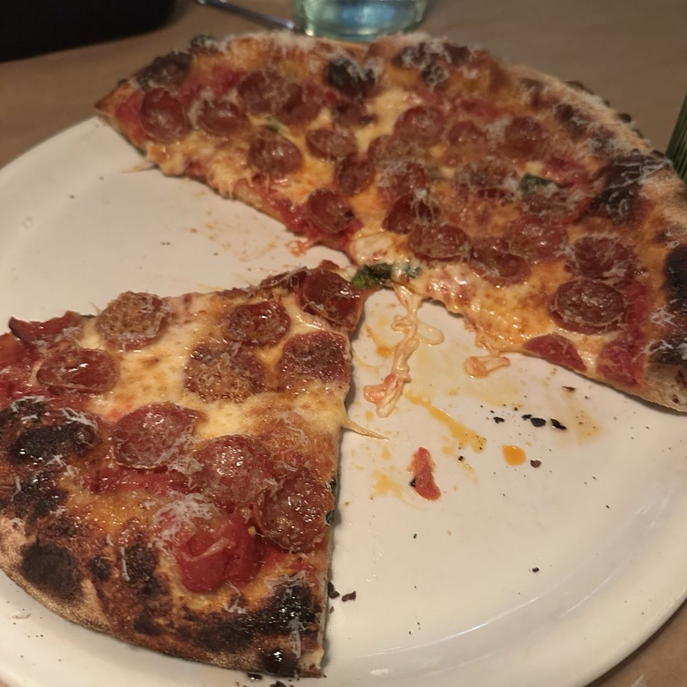 Ciccio - PEPPERONI PIZZA - mozzarella, hot honey, basil. - Pizza Near Me - Yountville, California