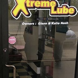 Xtreme Lube - front entrance leading into tiny waiting room