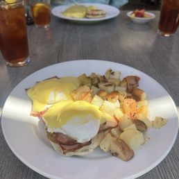 Eggs Benedict