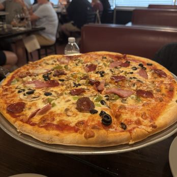 Lizzano's Pizza - Supreme Pizza - Italian Near Me - Euless, Texas Lizzano's Pizza - Supreme Pizza - Italian Near Me - Euless, Texas