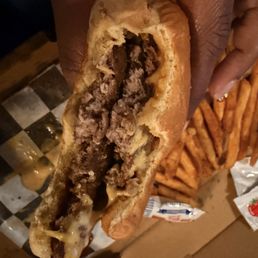 THE KILO BURGER COMBO THE KILO BURGER COMBO