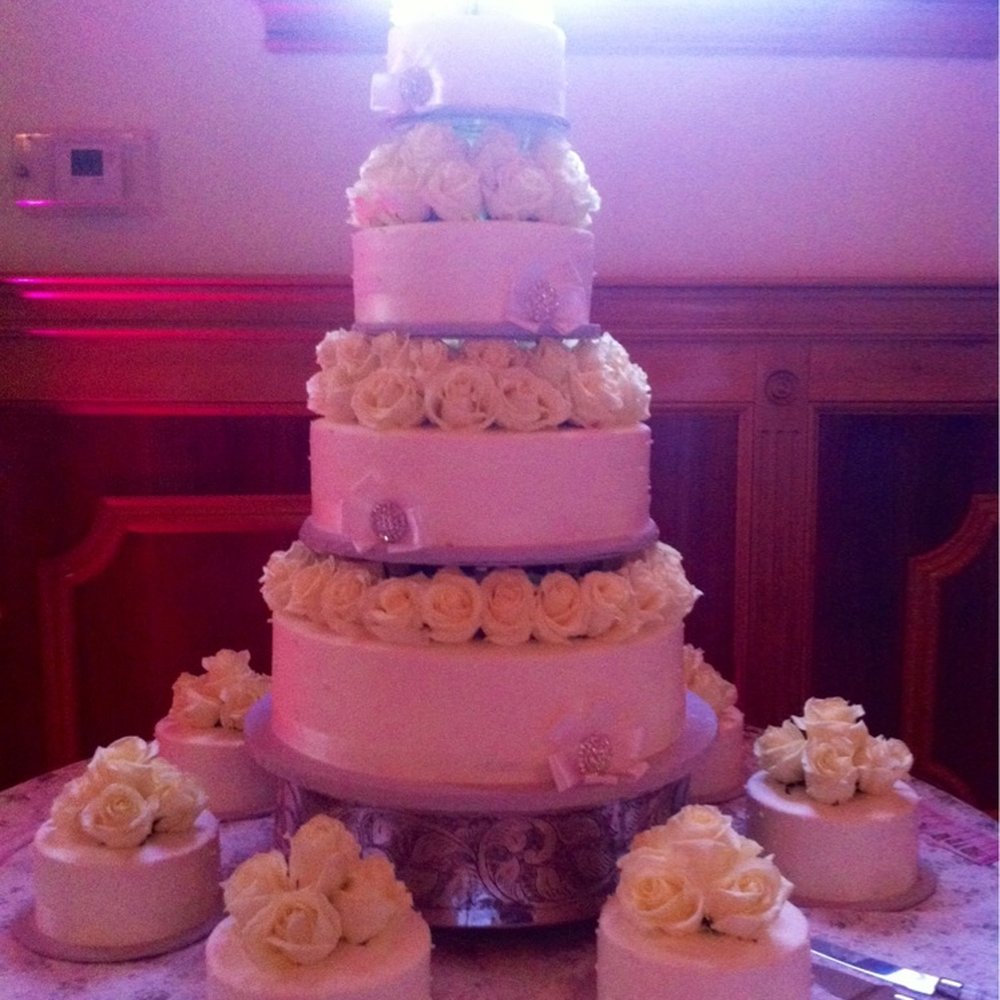 April's Cakes - Beautiful - Bakeries Near Me - Montebello, California April's Cakes - Beautiful - Bakeries Near Me - Montebello, California