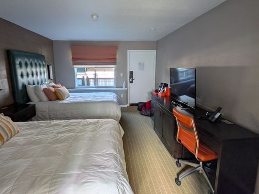 Wave Street Inn by null