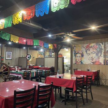 Maria Bonita Mexican Kitchen - Inside dining area - Mexican Near Me - Tucson, Arizona Maria Bonita Mexican Kitchen - Inside dining area - Mexican Near Me - Tucson, Arizona