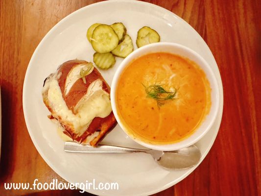 Sarabeth's Park Avenue South by null