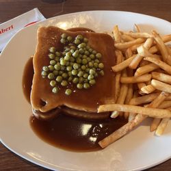 Rôtisserie St-Hubert - Hot chicken