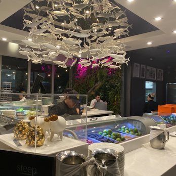 CVI.CHE 105 - Front bar area - Seafood Near Me - Miami Beach, Florida
