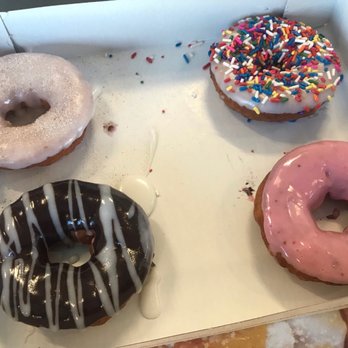 Duck Donuts - The Beach (Cinnamon Sugar), The Flip-Flop (Chocolate with Vanilla Drizzle), Strawberry, Vanilla Confetti - Donuts Near Me - Irvine, California Duck Donuts - The Beach (Cinnamon Sugar), The Flip-Flop (Chocolate with Vanilla Drizzle), Strawberry, Vanilla Confetti - Donuts Near Me - Irvine, California