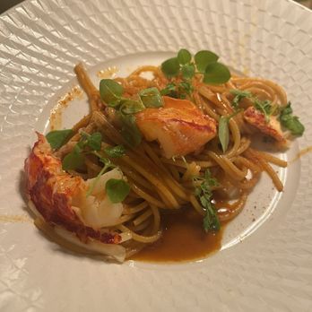 Le Relais Plaza - Lobster pasta - French Near Me - Paris, 75 Le Relais Plaza - Lobster pasta - French Near Me - Paris, 75