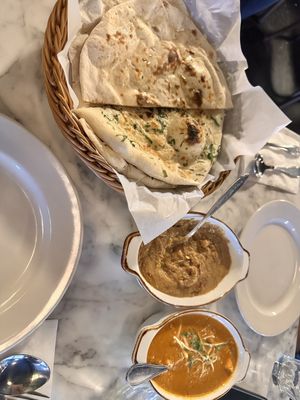 Naan -N- Curry Renton by null