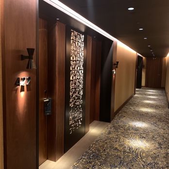 Thompson Madrid - Hallway and doorway to rooms - Hotels Near Me - Madrid, M