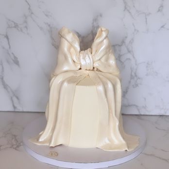 Sima's Baking - Custom birthday cake - Custom Cakes Near Me Sima's Baking - Custom birthday cake - Custom Cakes Near Me