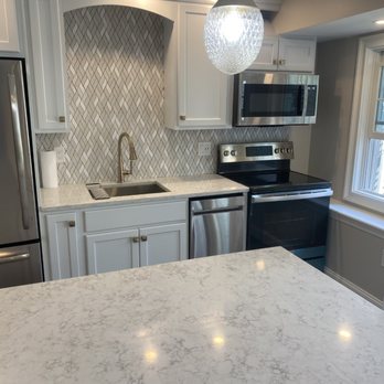 Heaton Construction - kitchen renovation and remodel - General Contractors Near Me - Hopkinton, Massachusetts Heaton Construction - kitchen renovation and remodel - General Contractors Near Me - Hopkinton, Massachusetts